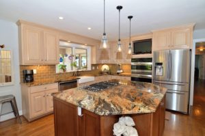 3242 BUTLERS BLUFF DR Cape-large-044-187-Kitchen-1500x994-72dpi