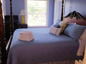 Blue Queen Bed (1)